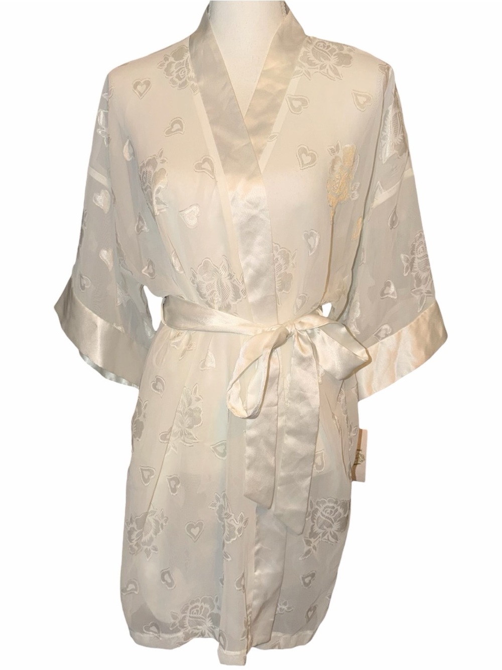 NWT 90s / Y2K Robe Kimono Sheer White Flowers Hearts LA Intimates Deadstock